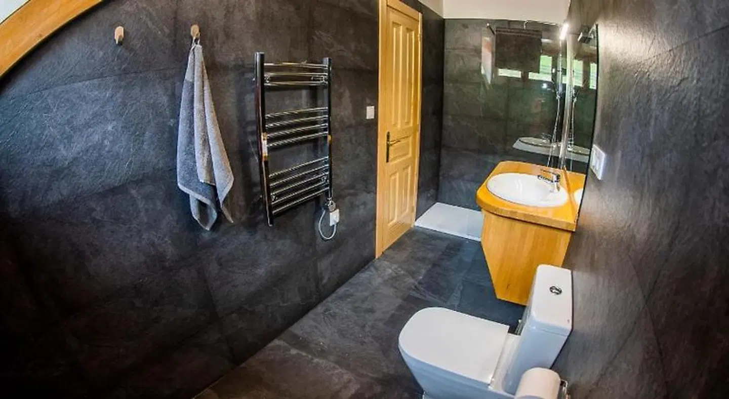 Apartamentos Los Picos de Europa Badezimmer