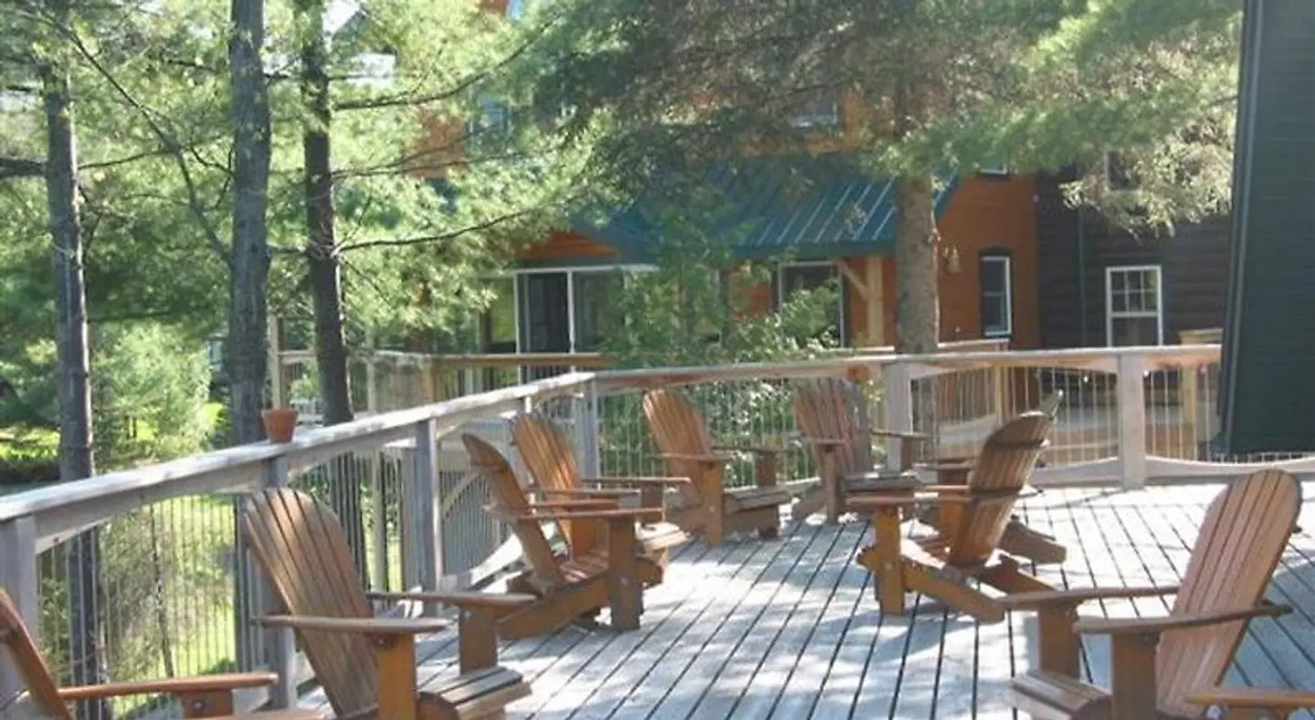 Sunny Rock Bed & Breakfast Terrasse