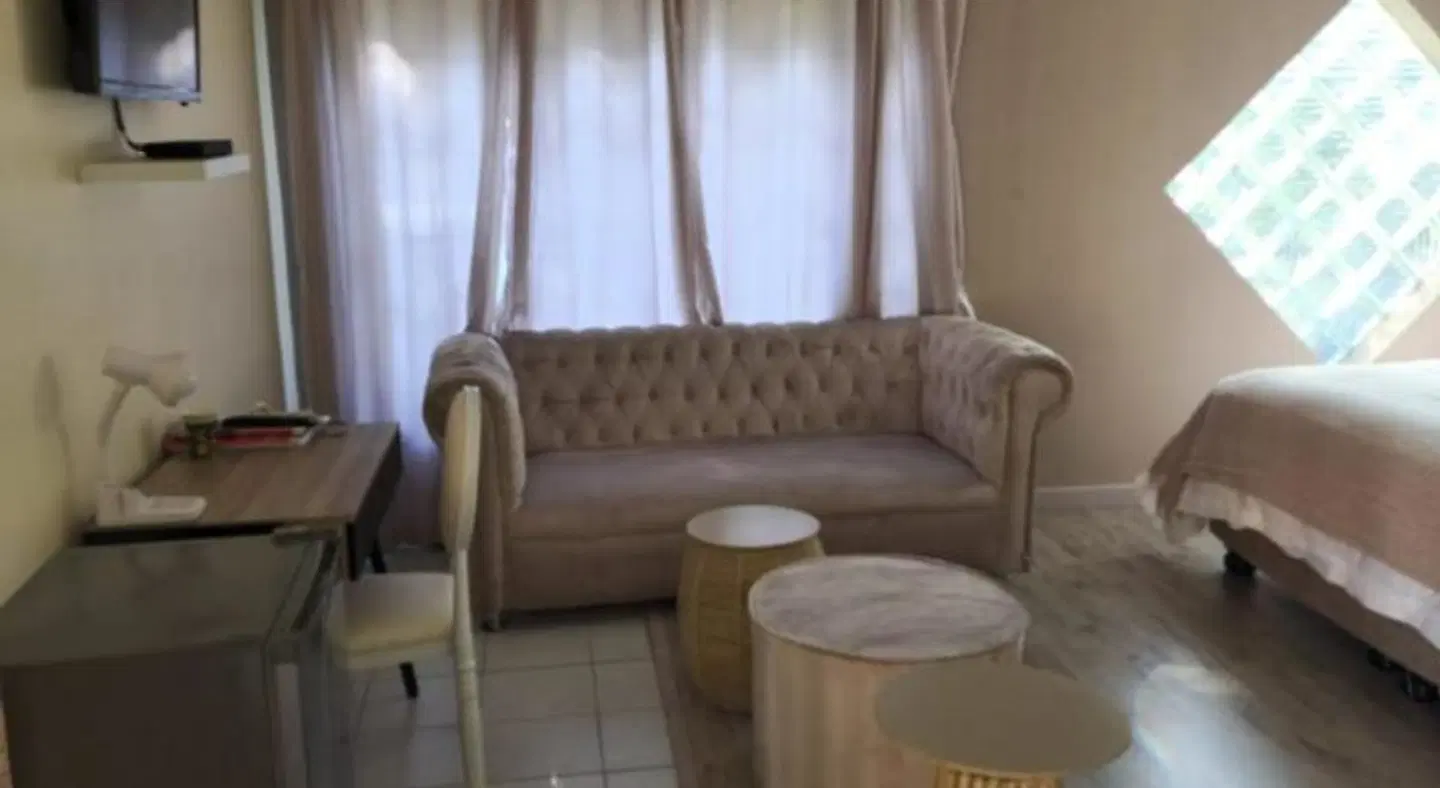 The Hills Guest House ROOM_EXAMPLE