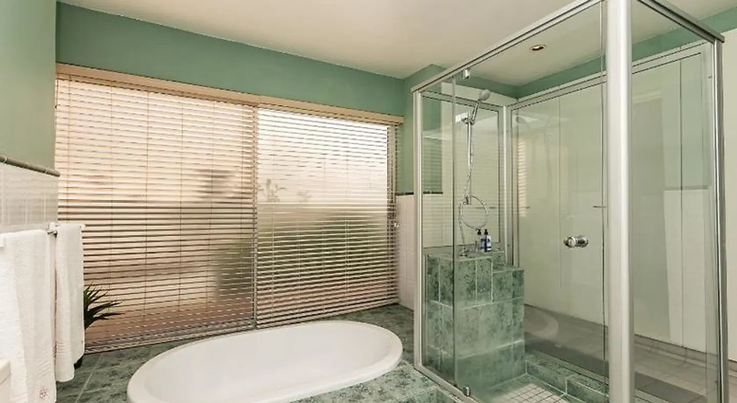 Admiralty B & B Badezimmer