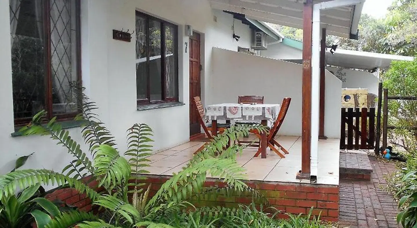 Emerald Cove ROOM_EXAMPLE
