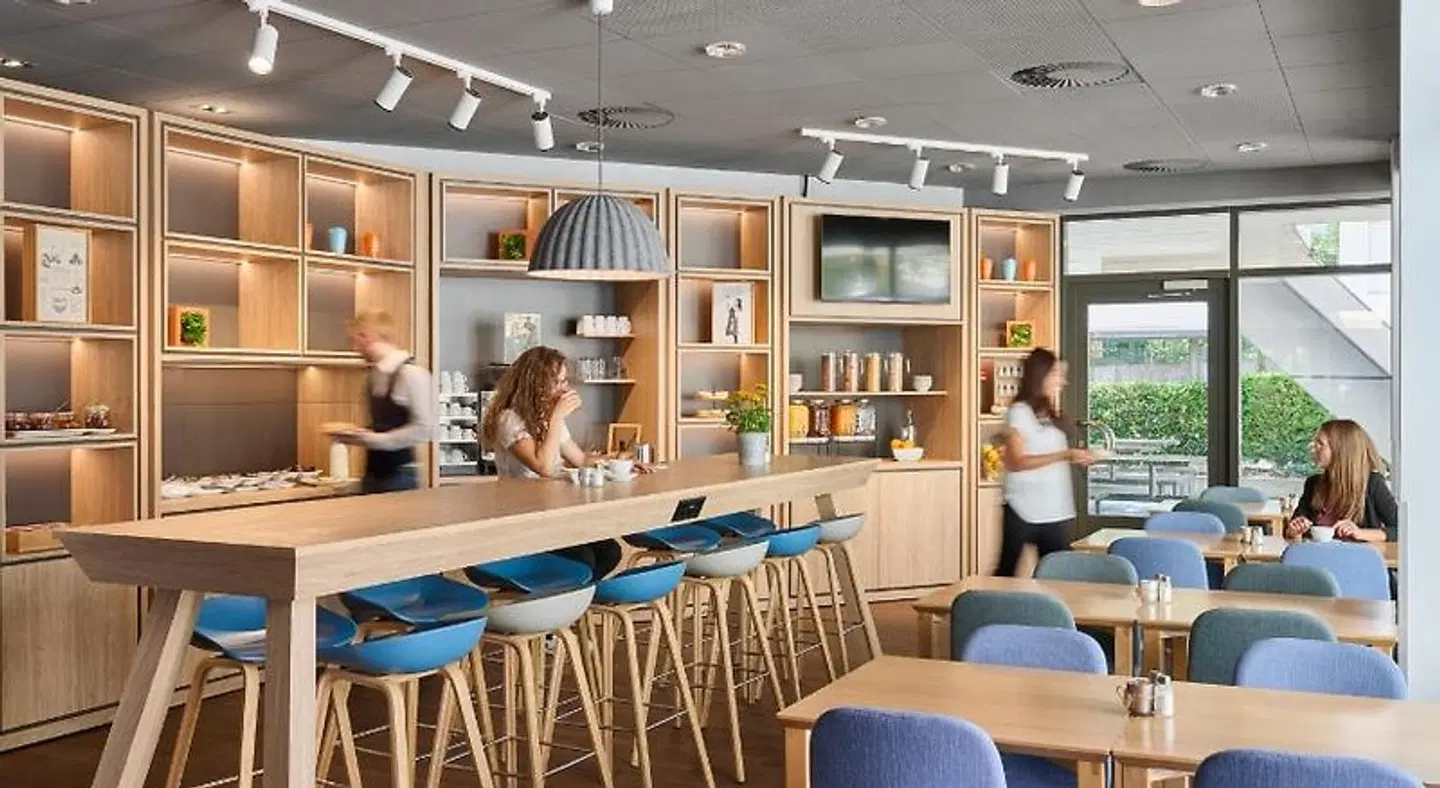 ibis Chur Bar
