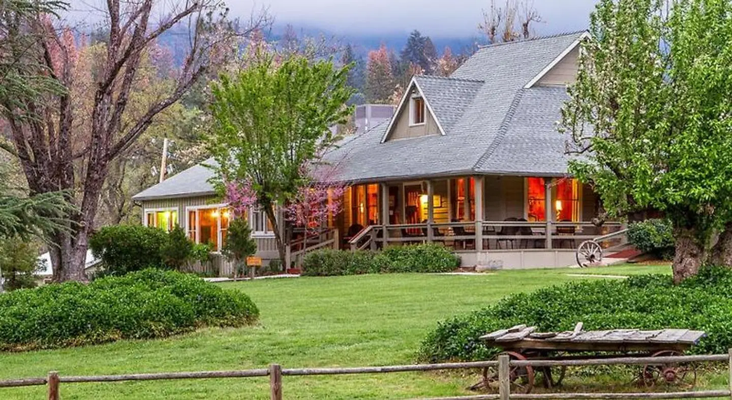 Sierra Sky Ranch EXTERIOR