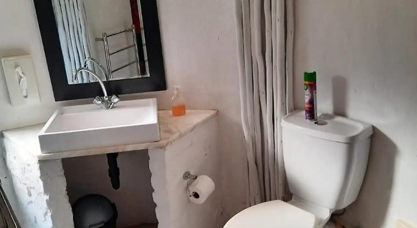 Hakunamatata Lodge and Health Spa Badezimmer