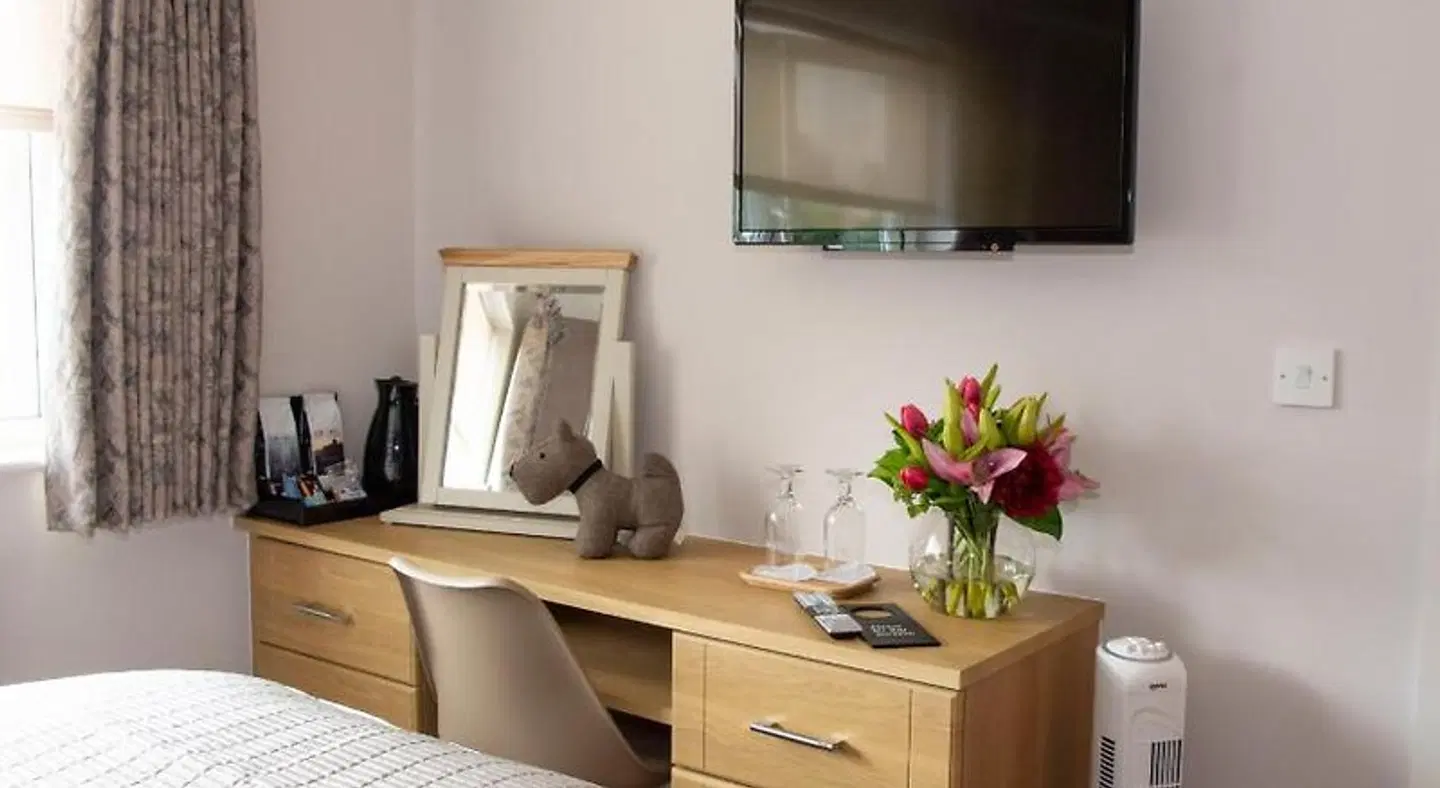 Rose and Crown ROOM_EXAMPLE