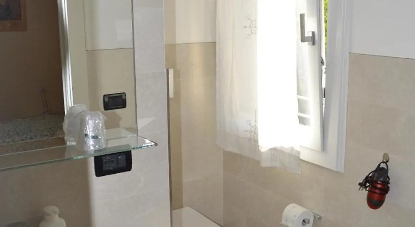 Villa Lattes Badezimmer