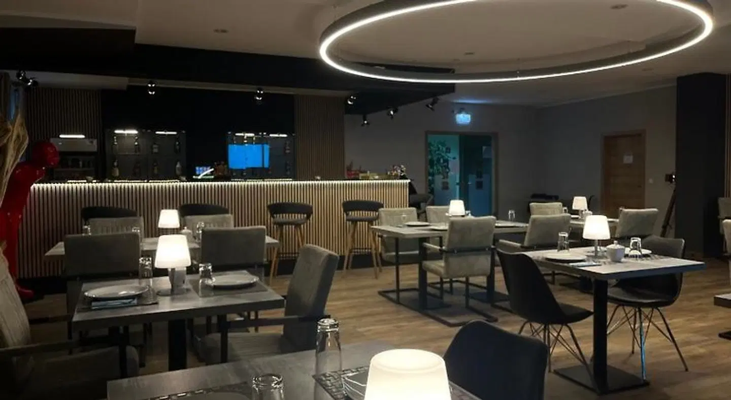 Vitalounge Hotel Restaurant