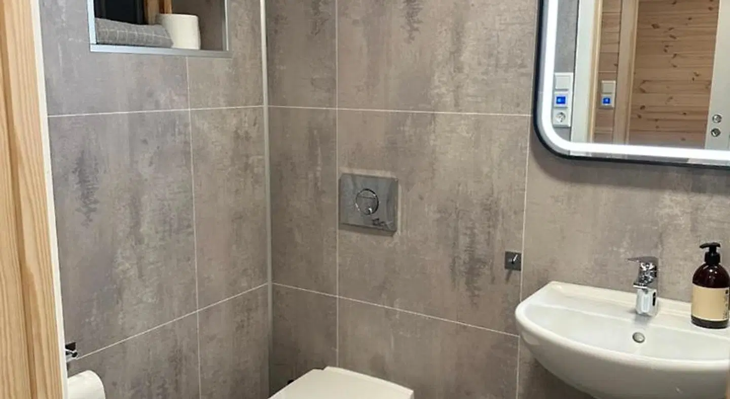 Haugo utleige Badezimmer