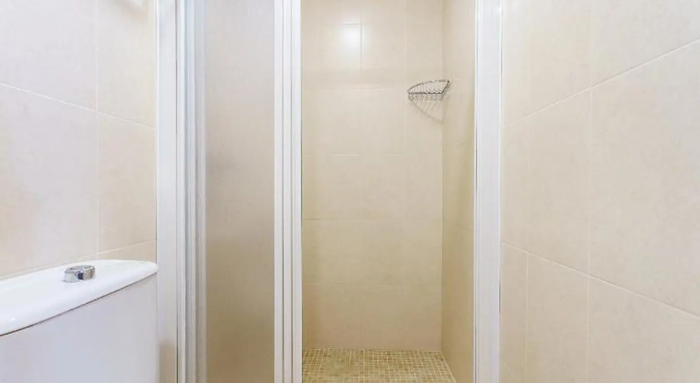Hostal Costabella Badezimmer