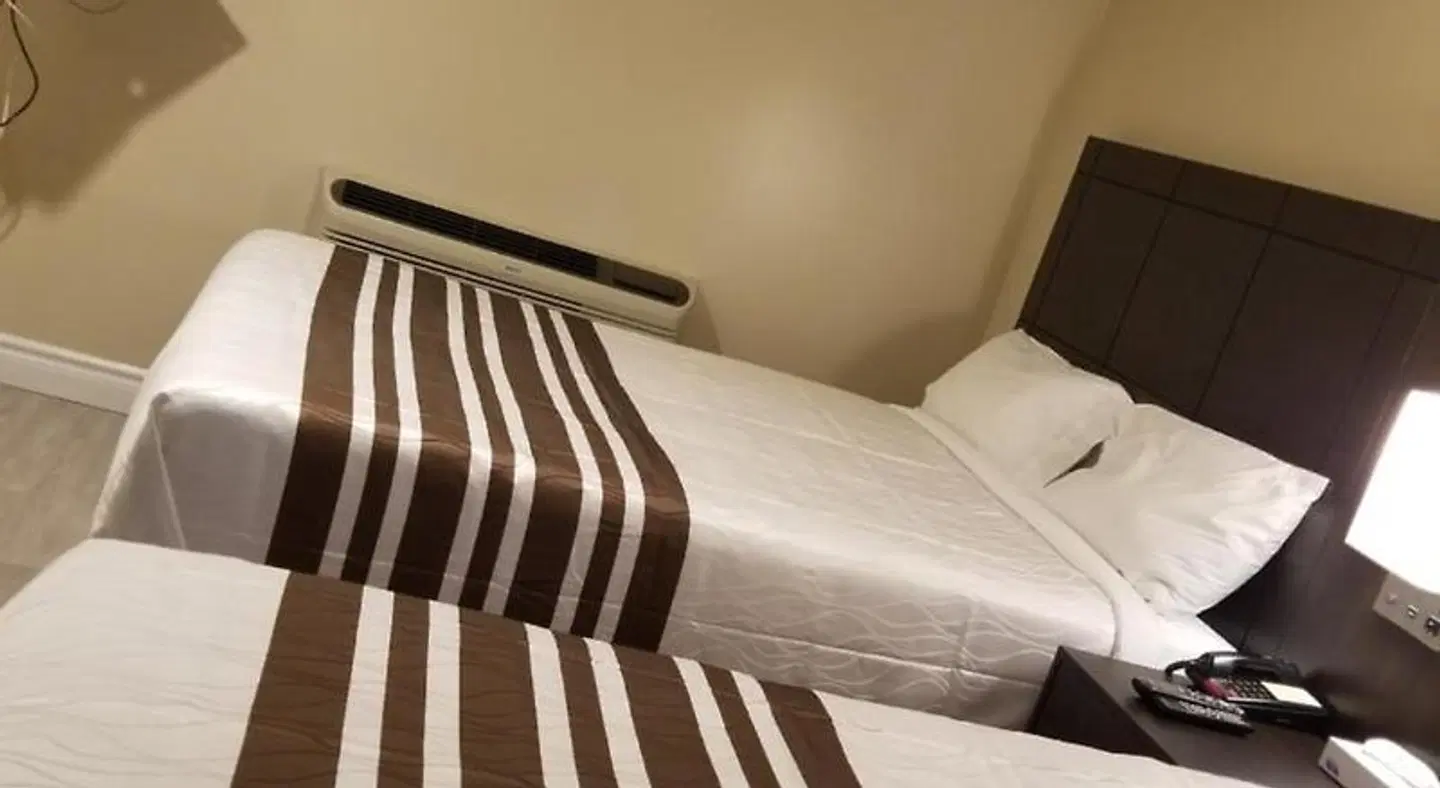 Silver Maple Motel ROOM_EXAMPLE