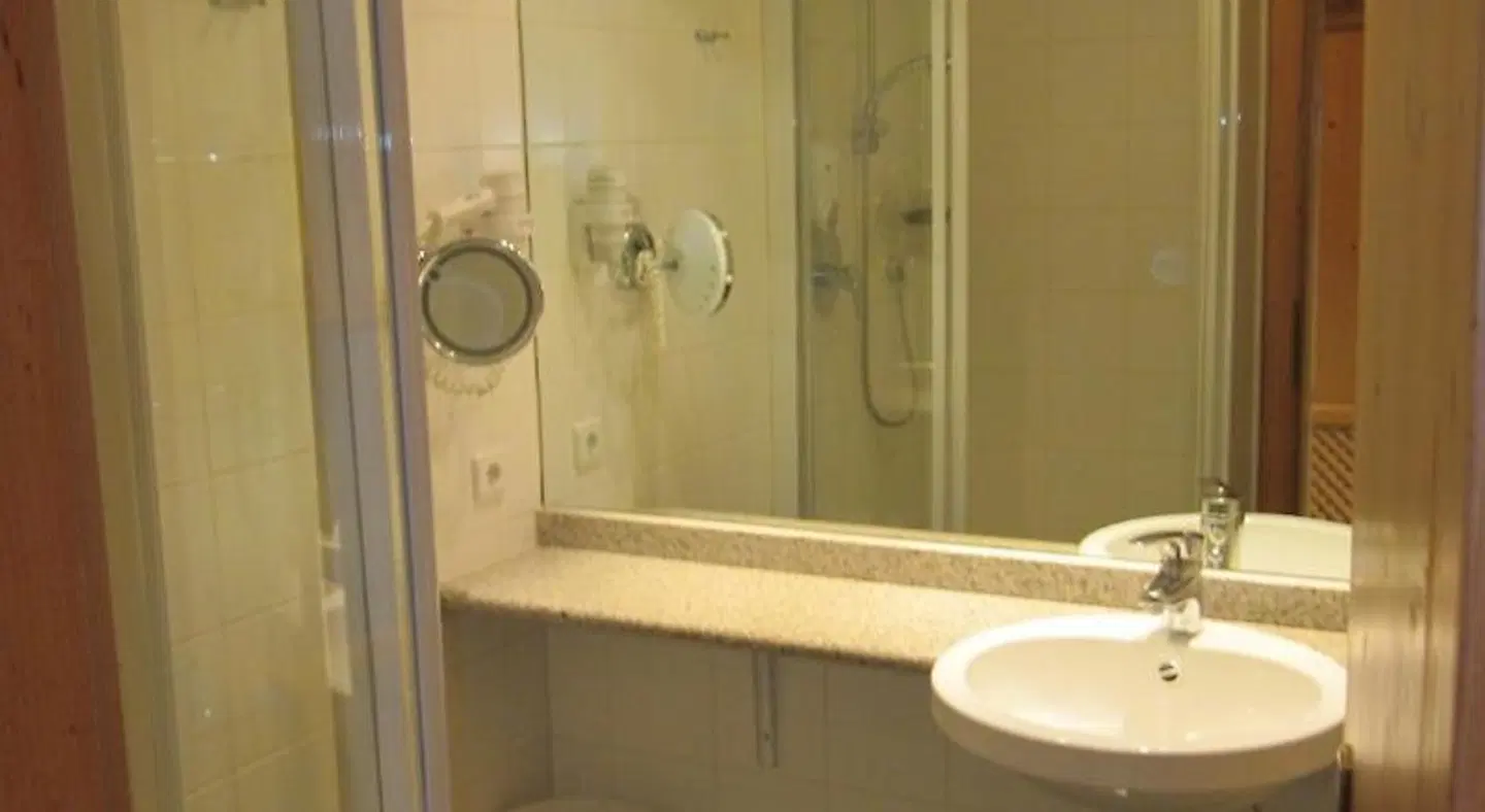 Alpenhotel Kitzbühel Badezimmer