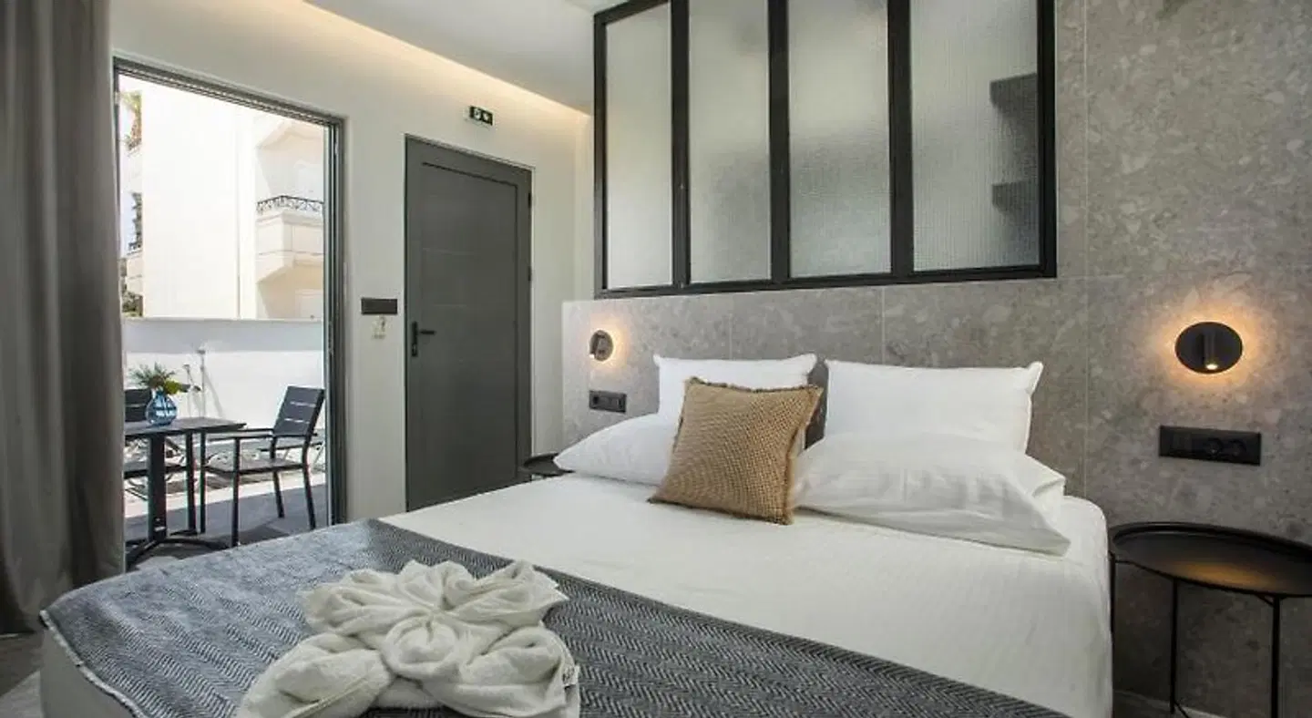 Dias Studios ROOM_EXAMPLE