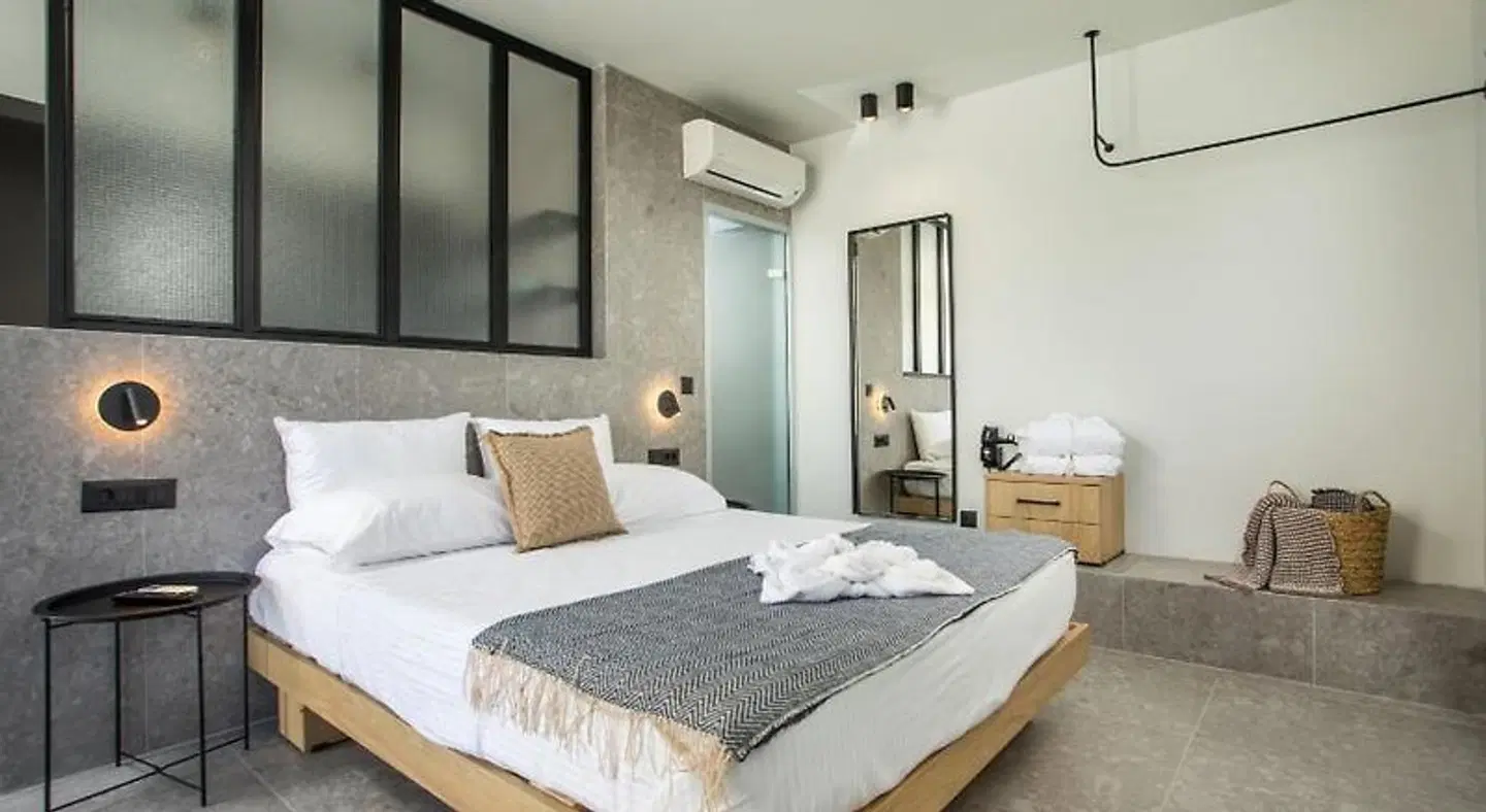 Dias Studios ROOM_EXAMPLE