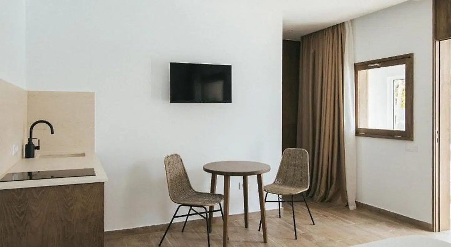 Alava Suites ROOM_EXAMPLE