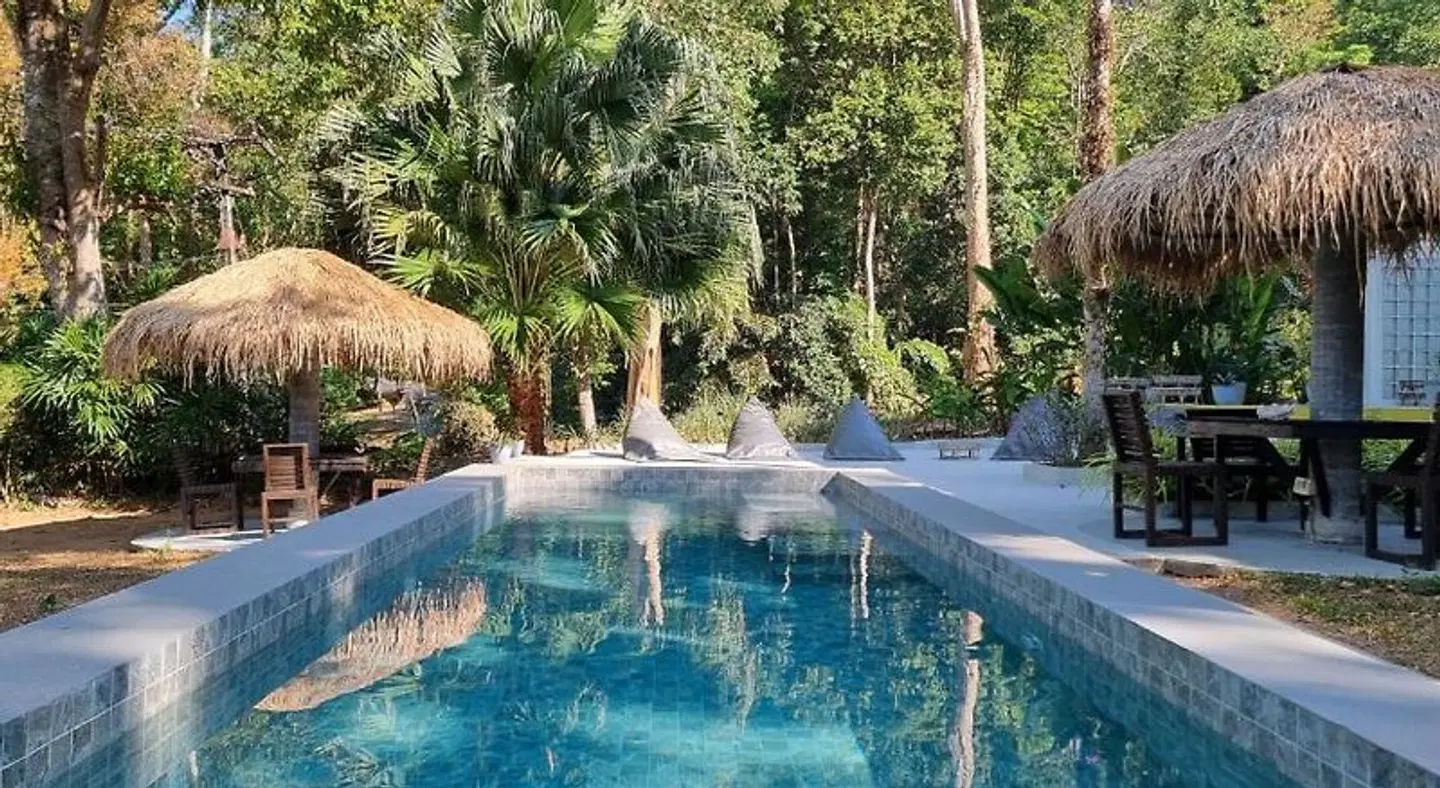 Lazy Republique OUTDOOR_POOL