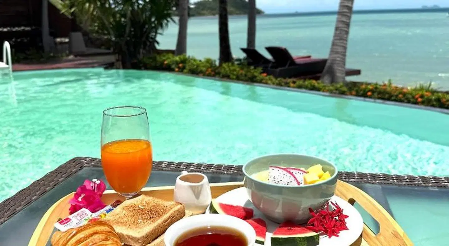 Erawan Villa Hotel OUTDOOR_POOL