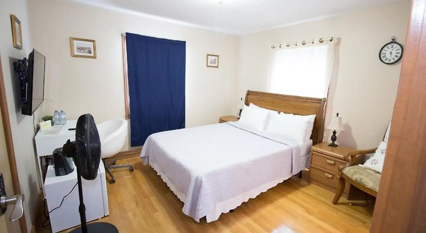 Alida's Villa Bed and Breakfast ROOM_EXAMPLE