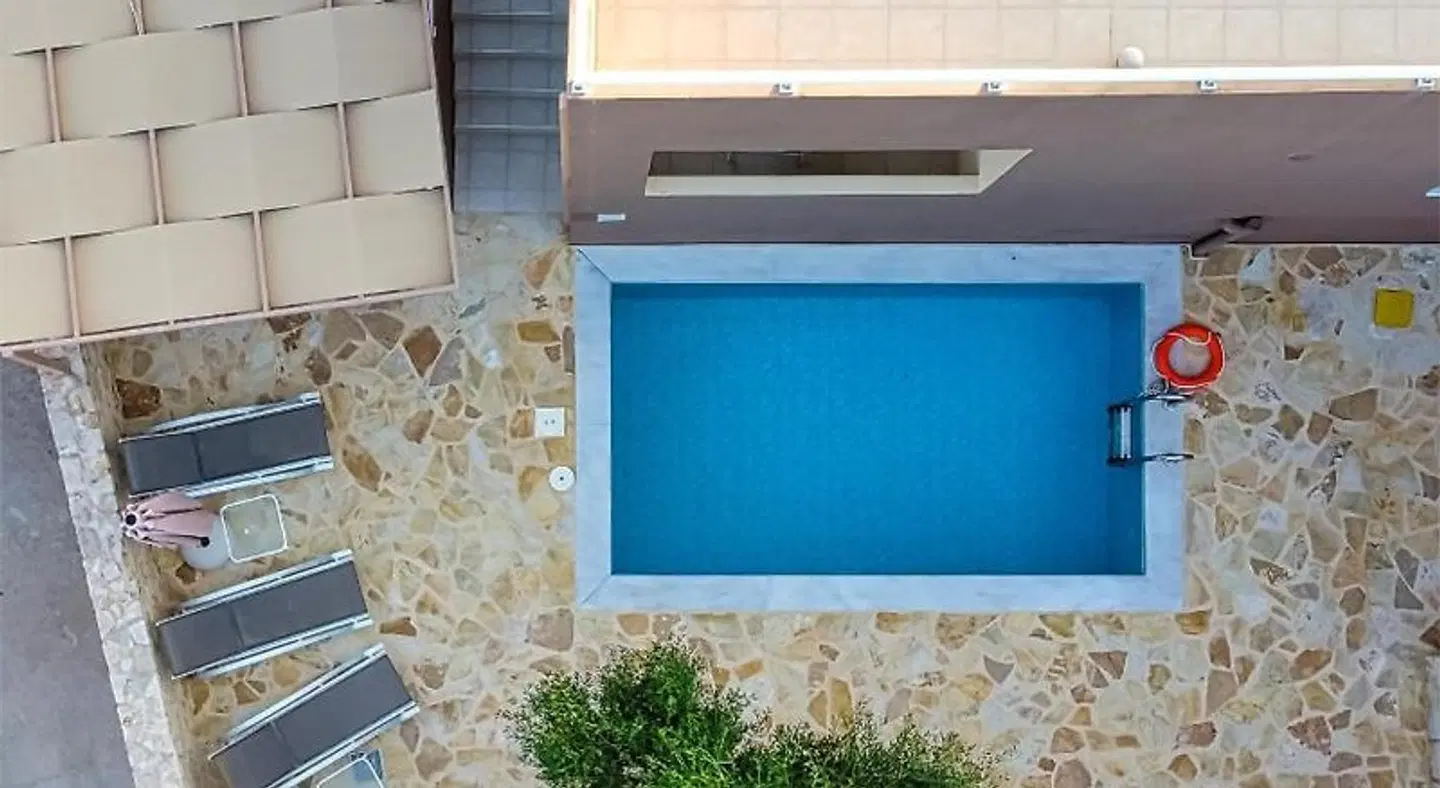 Theo Villas OUTDOOR_POOL