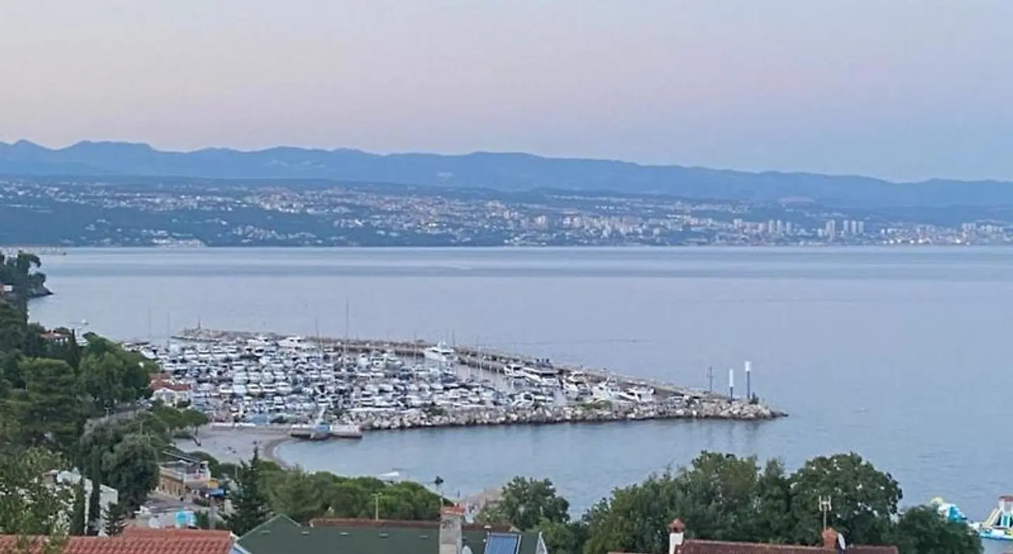 Pansion Salyna LANDSCAPE