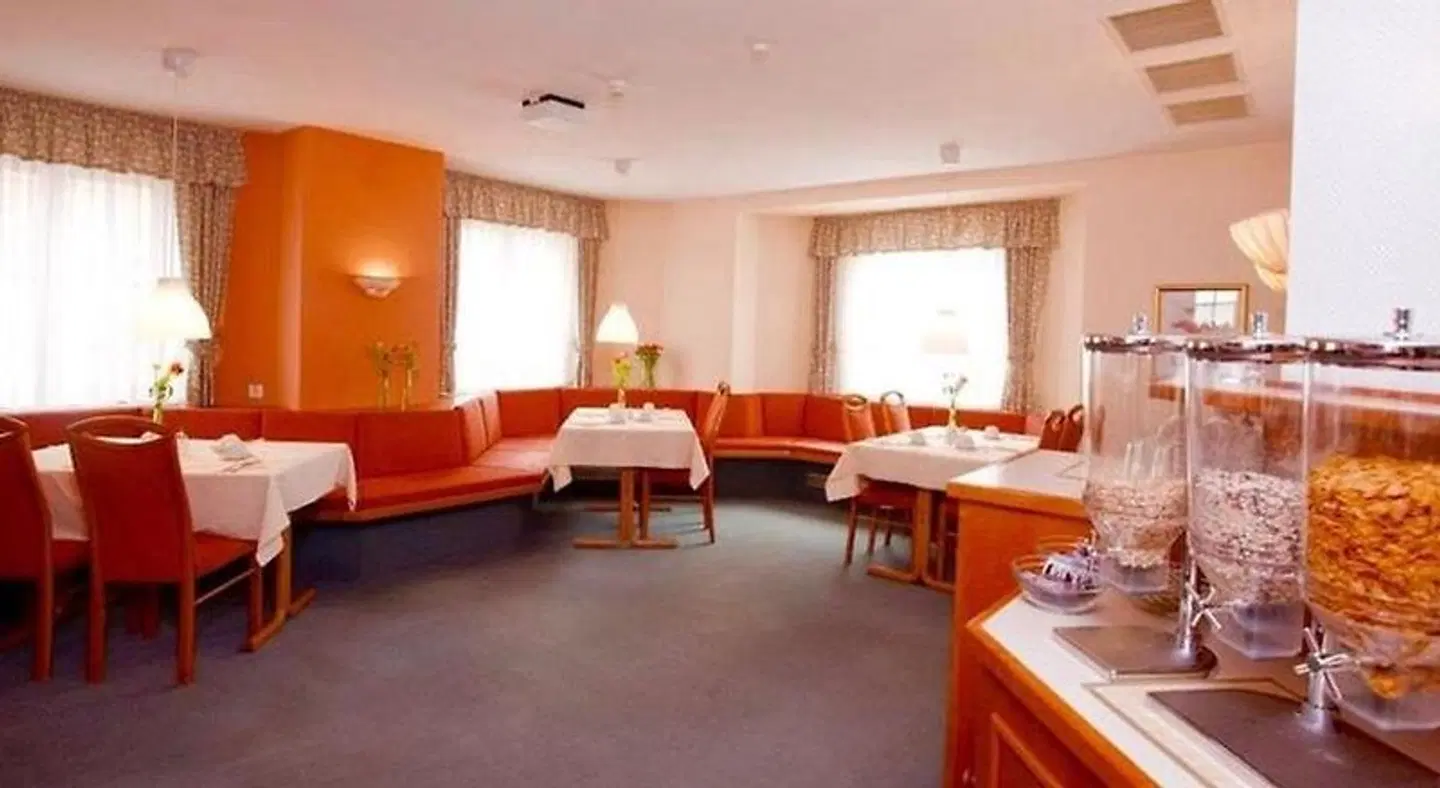 Blume Post ROOM_EXAMPLE