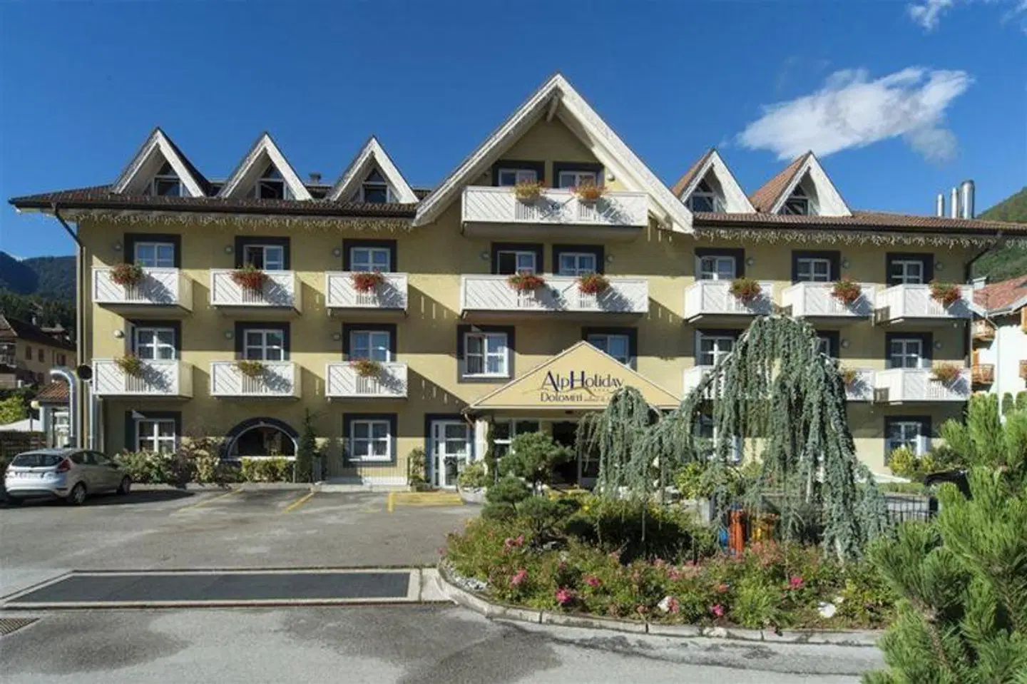 Albergo Dimaro Wellness Hotel EXTERIOR