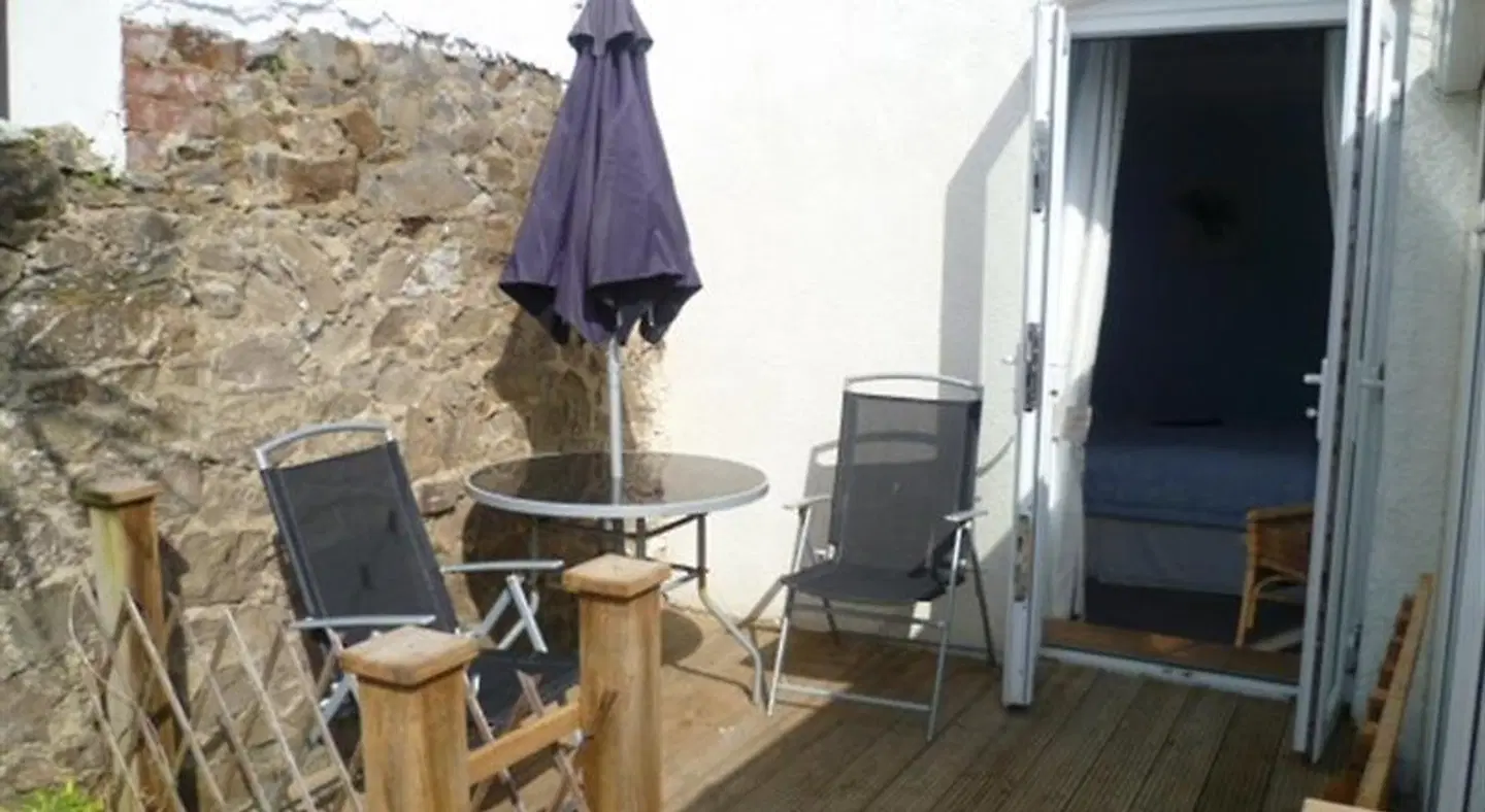 Sunrise Guest House Terrasse