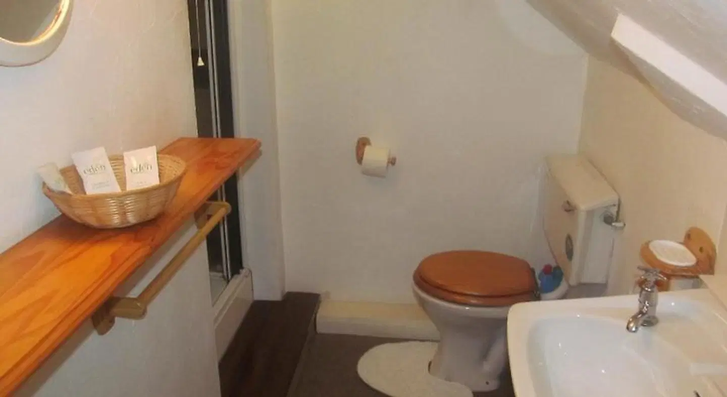 Upton Cross B&B ROOM_EXAMPLE