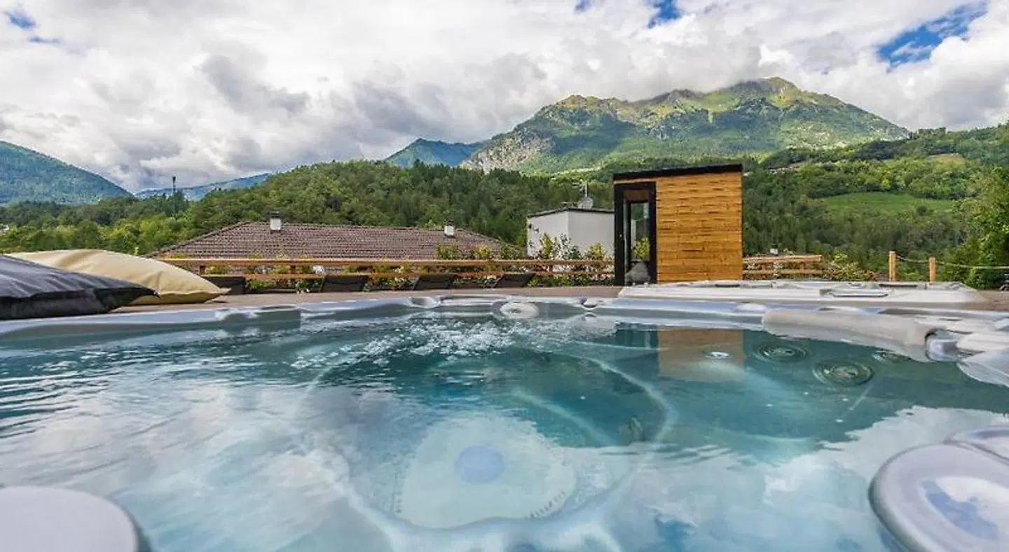 Comano Cattoni Holiday OUTDOOR_POOL