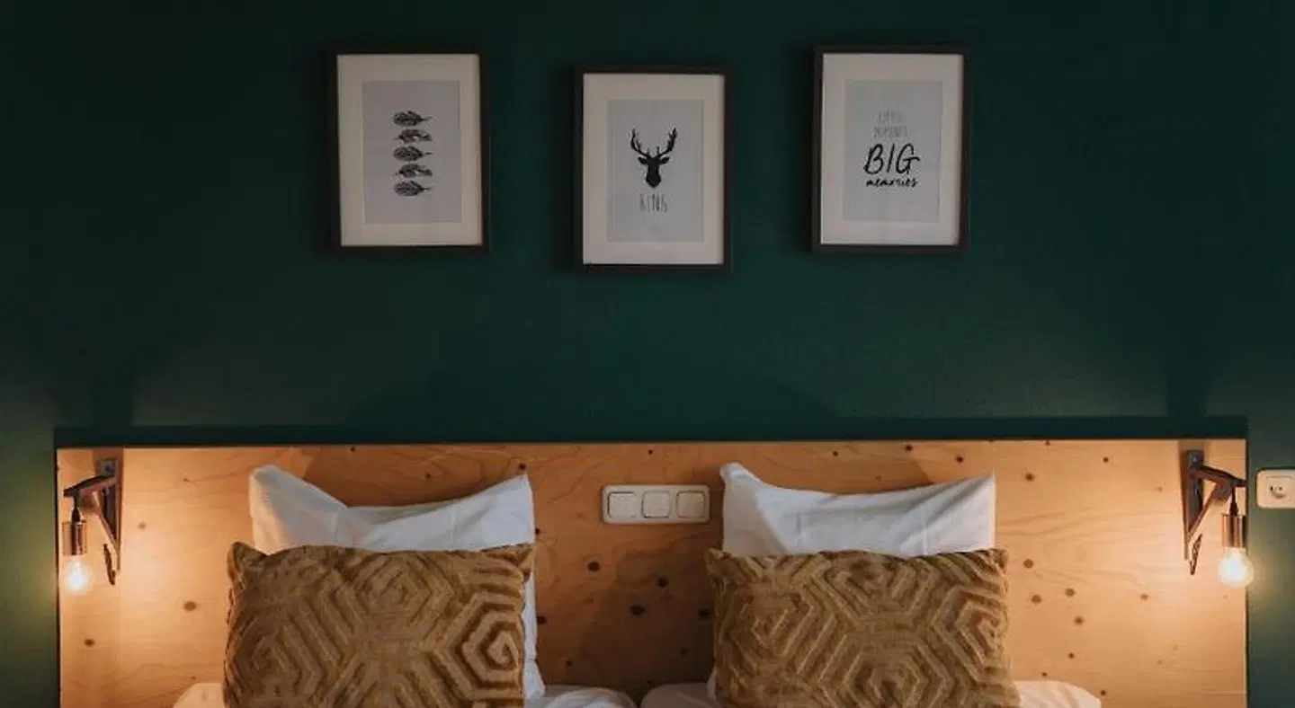 Mennorode ROOM_EXAMPLE