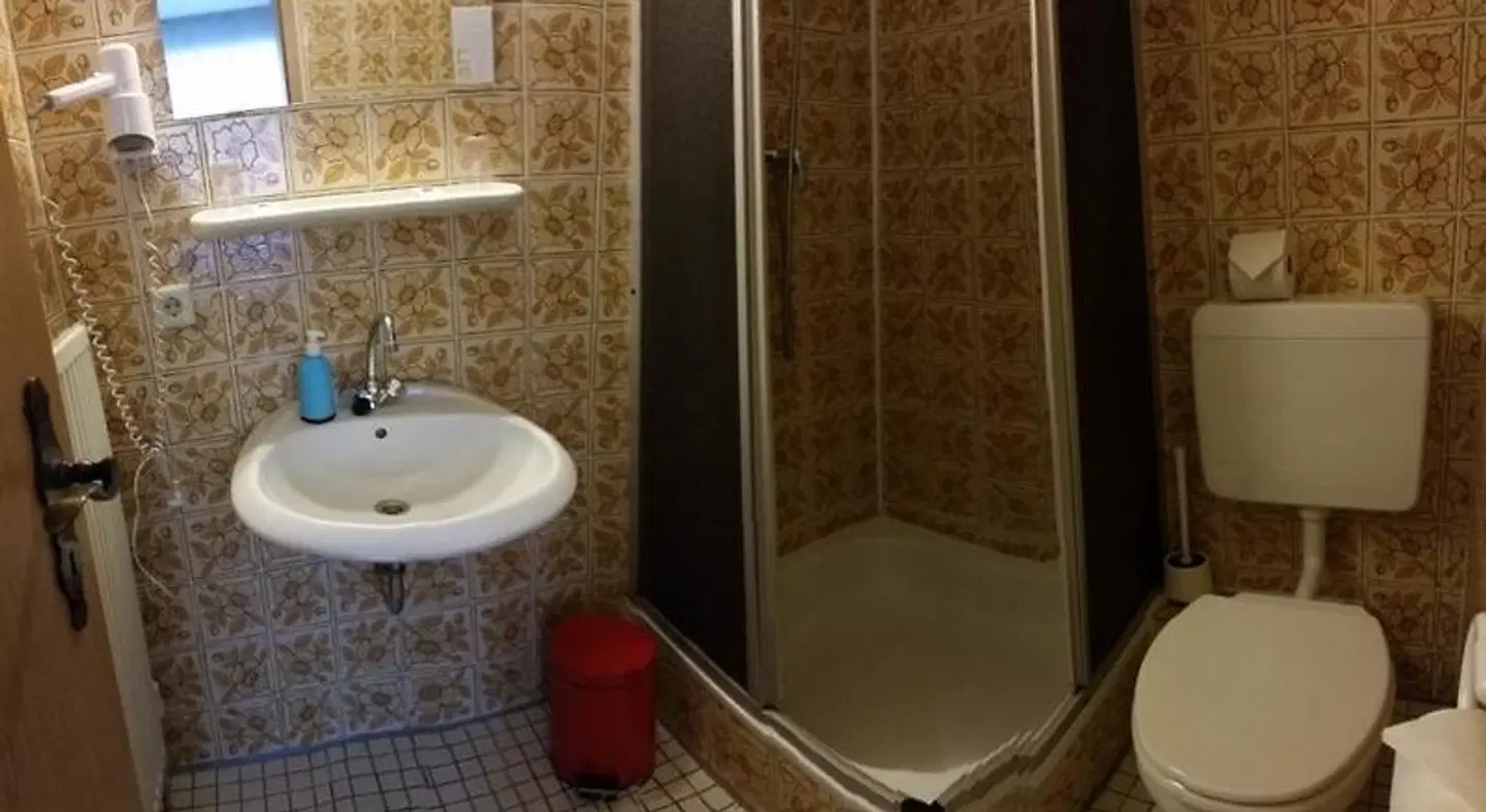 Hotel-Pension Dressel Badezimmer