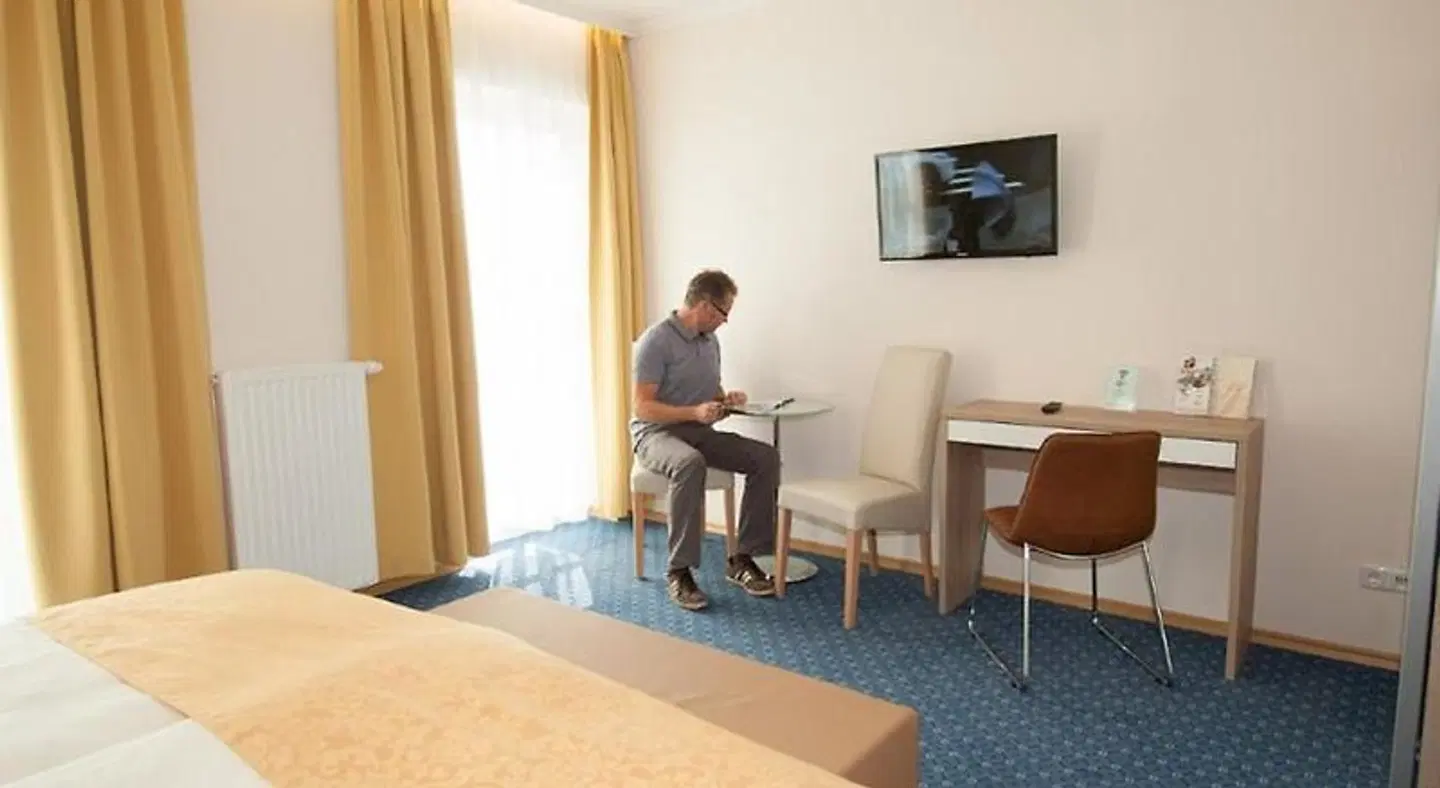Hotel Biedermeier Hof ROOM_EXAMPLE
