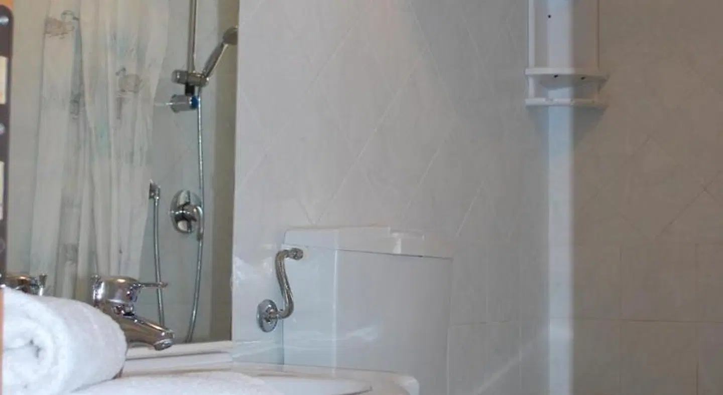 Mare In Sicilia Marina Di Ragusa Badezimmer