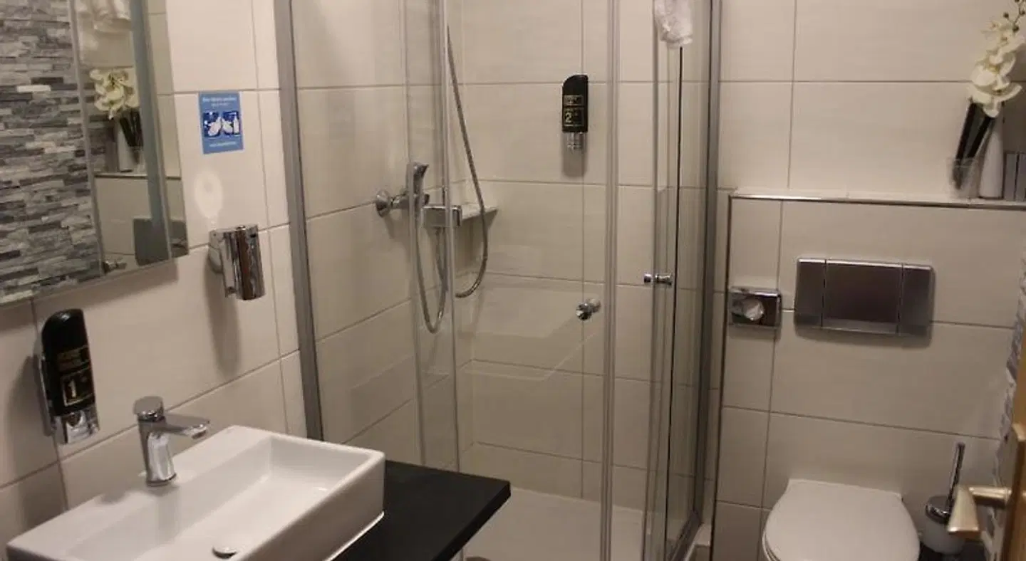 Hotel am Brünnchen Badezimmer