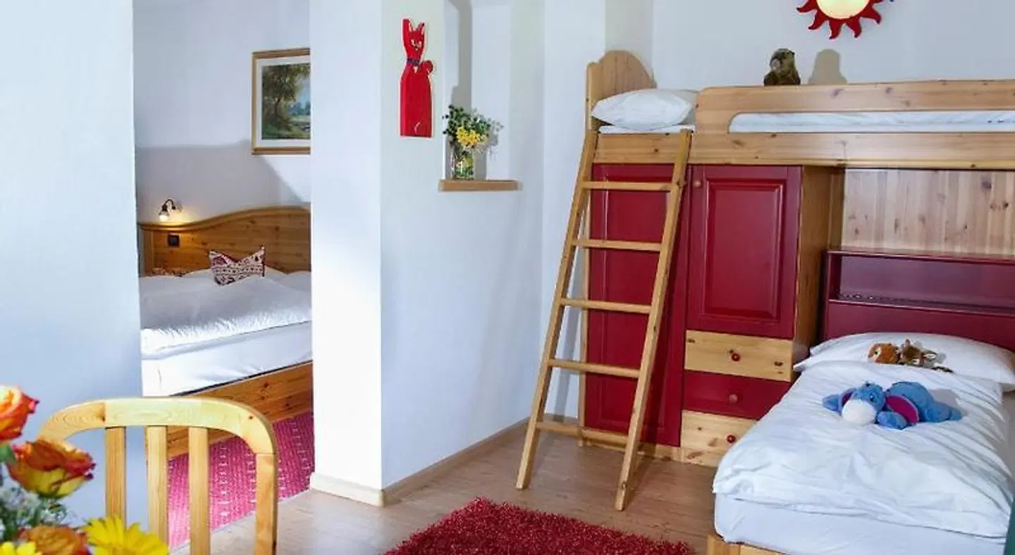 Family Hotel La Grotta ROOM_EXAMPLE