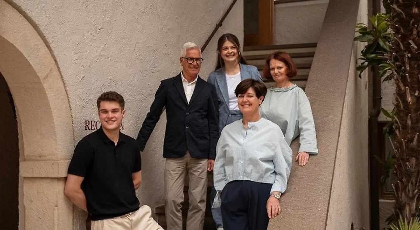 Hotel Weingut Stroblhof PEOPLE