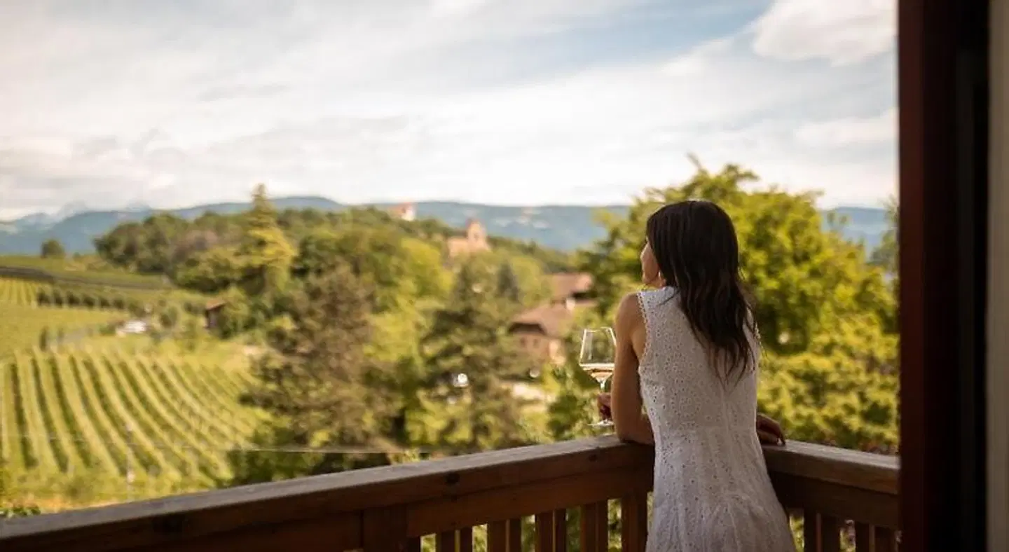 Hotel Weingut Stroblhof Terrasse