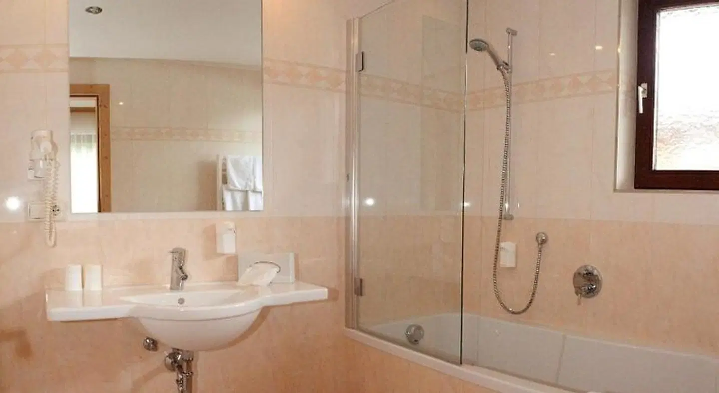 Hotel Diana Badezimmer