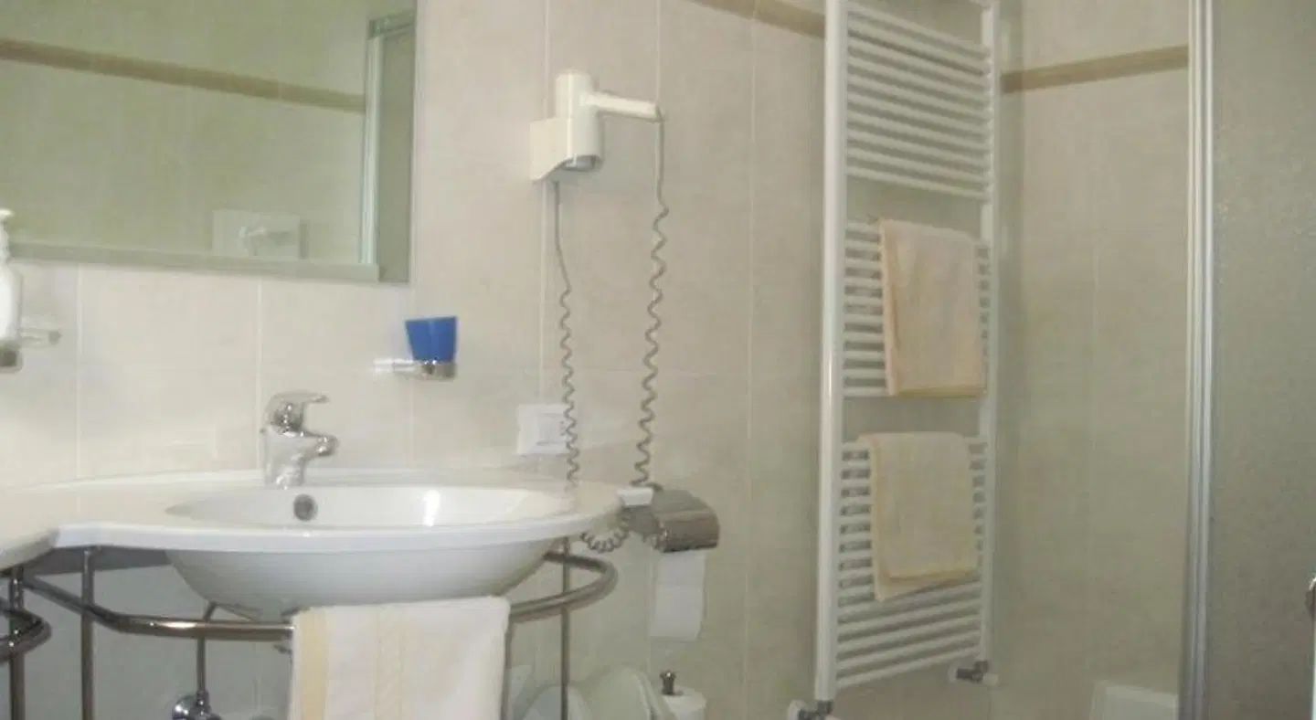 Zum Tiroler Adler Badezimmer
