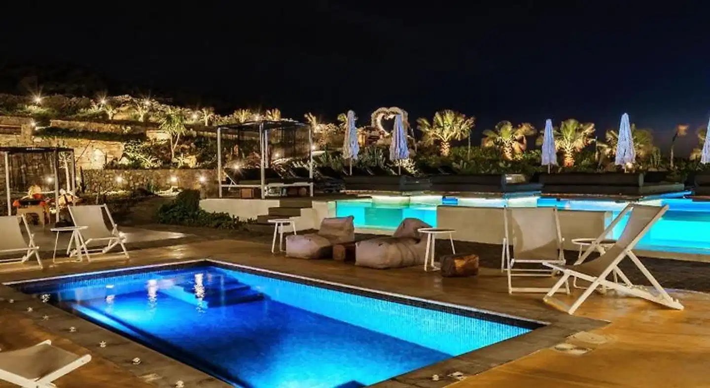 Bianco a Nero Mykonos Pool