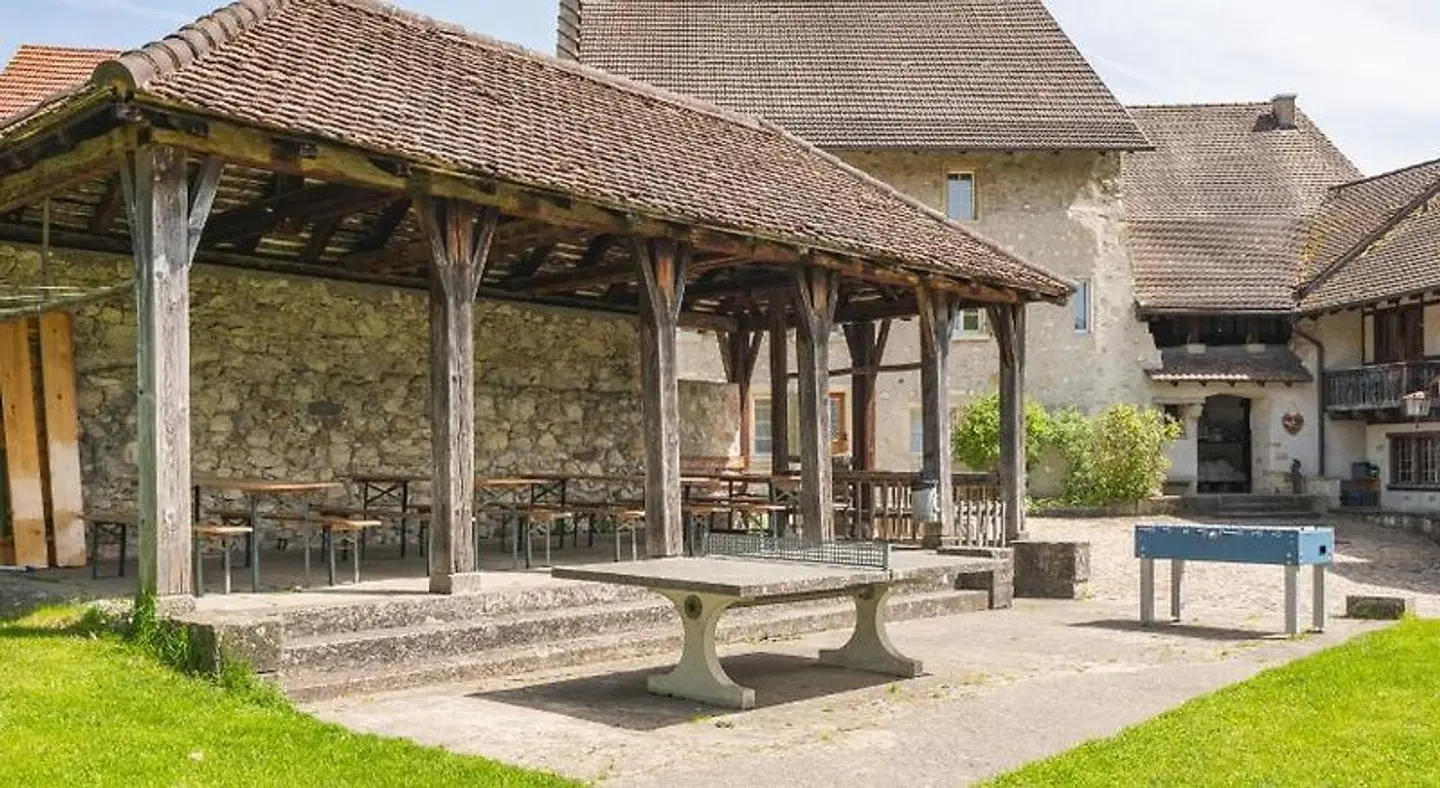 Brugg Youth Hostel Terrasse