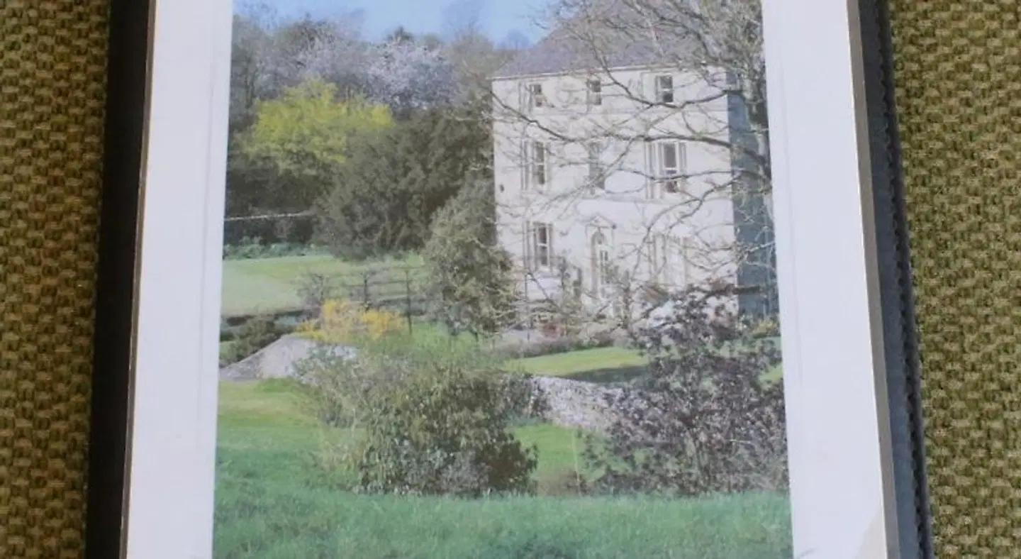 Aylworth Manor EXTERIOR