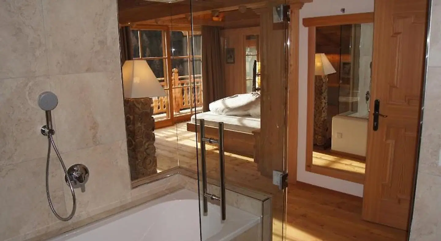 Dorfhotel Beludei Badezimmer