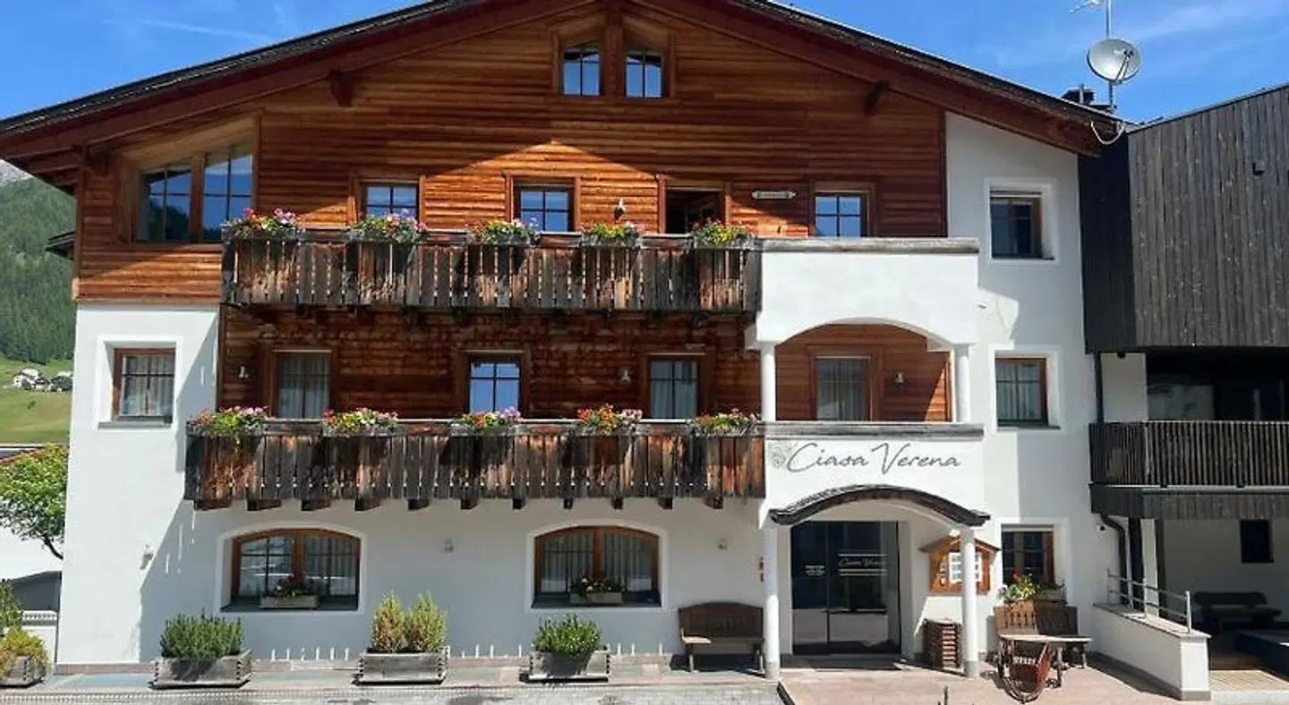 Ciasa Verena EXTERIOR