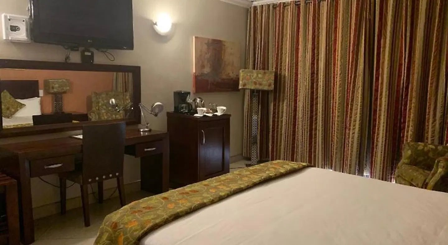Royal Hotel ROOM_EXAMPLE