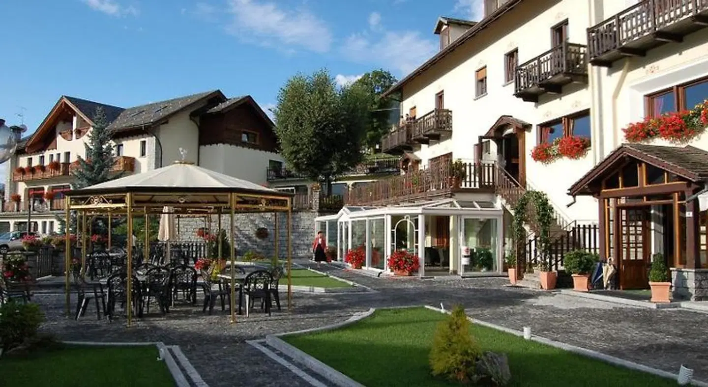 Albergo Edelweiss EXTERIOR