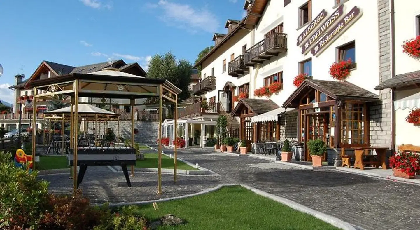 Albergo Edelweiss EXTERIOR