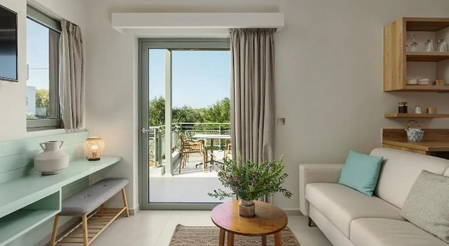 Callisto Seaside Homes & Suites ROOM_EXAMPLE