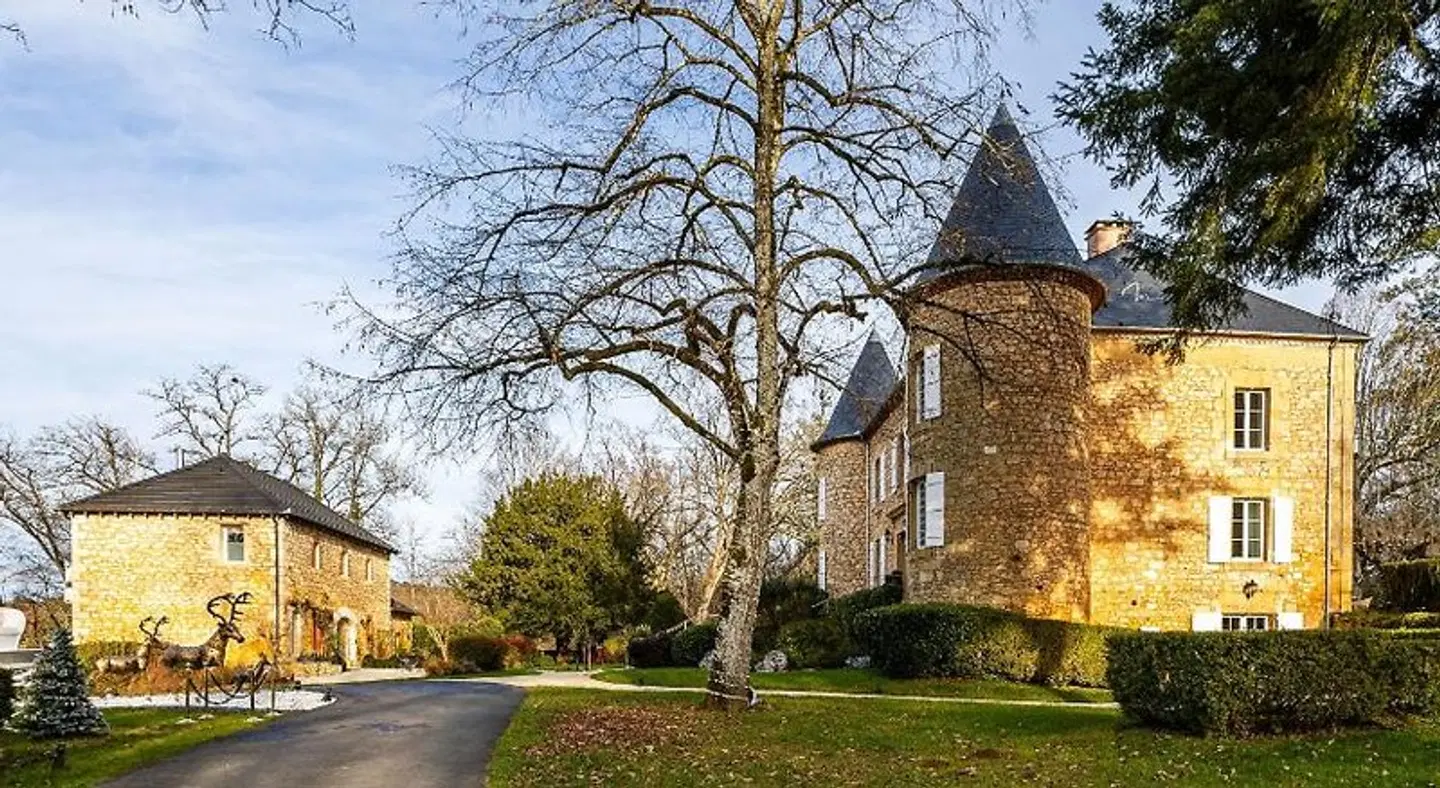 Château de Maraval EXTERIOR
