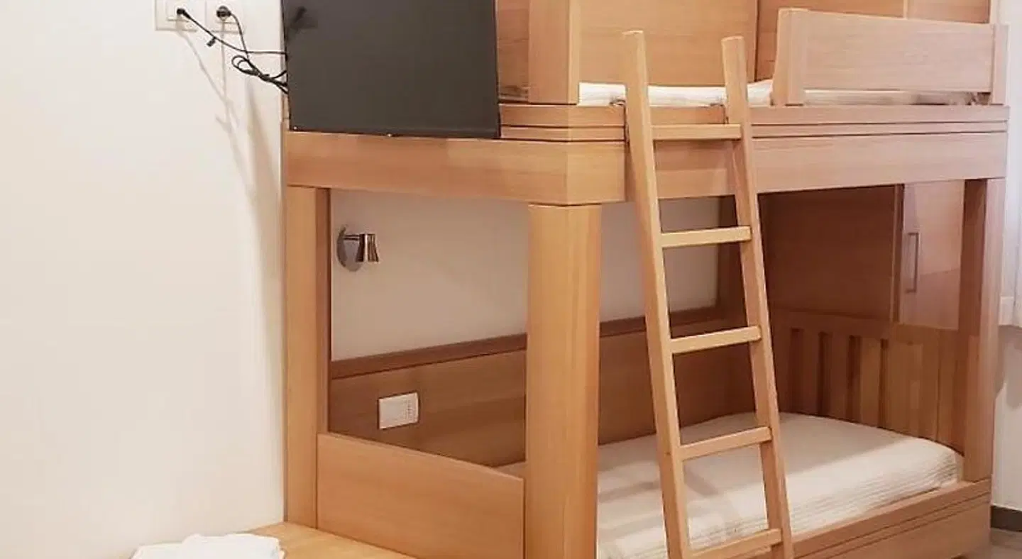 Cantaleone ROOM_EXAMPLE