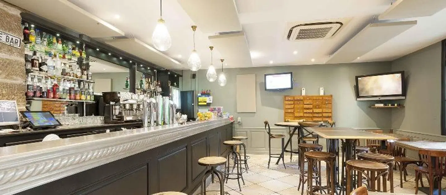Hotel Restaurant des Maures Bar